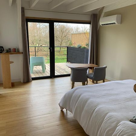 Bed and Breakfast Aux Logis De Fonfroide Chez Mylene & David Marcoles Esterno foto