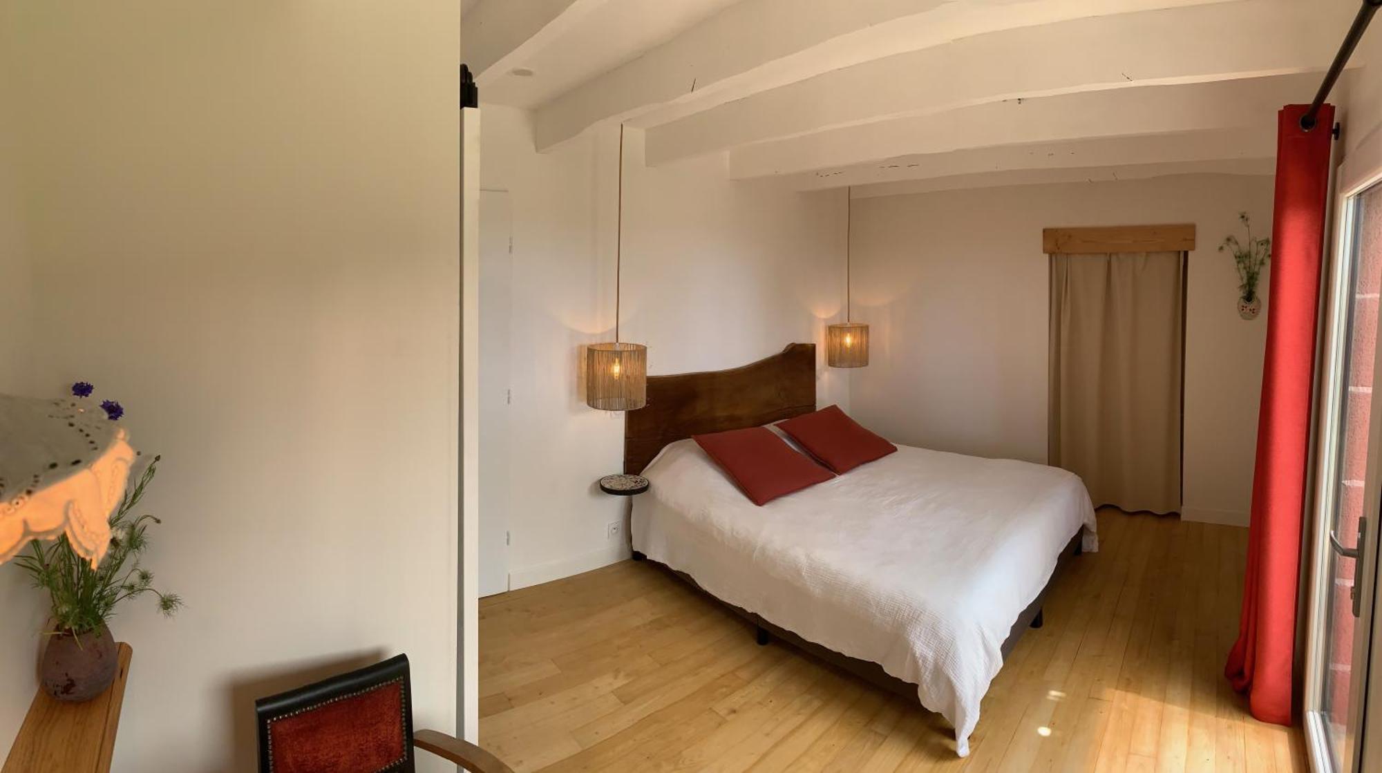 Bed and Breakfast Aux Logis De Fonfroide Chez Mylene & David Marcoles Esterno foto